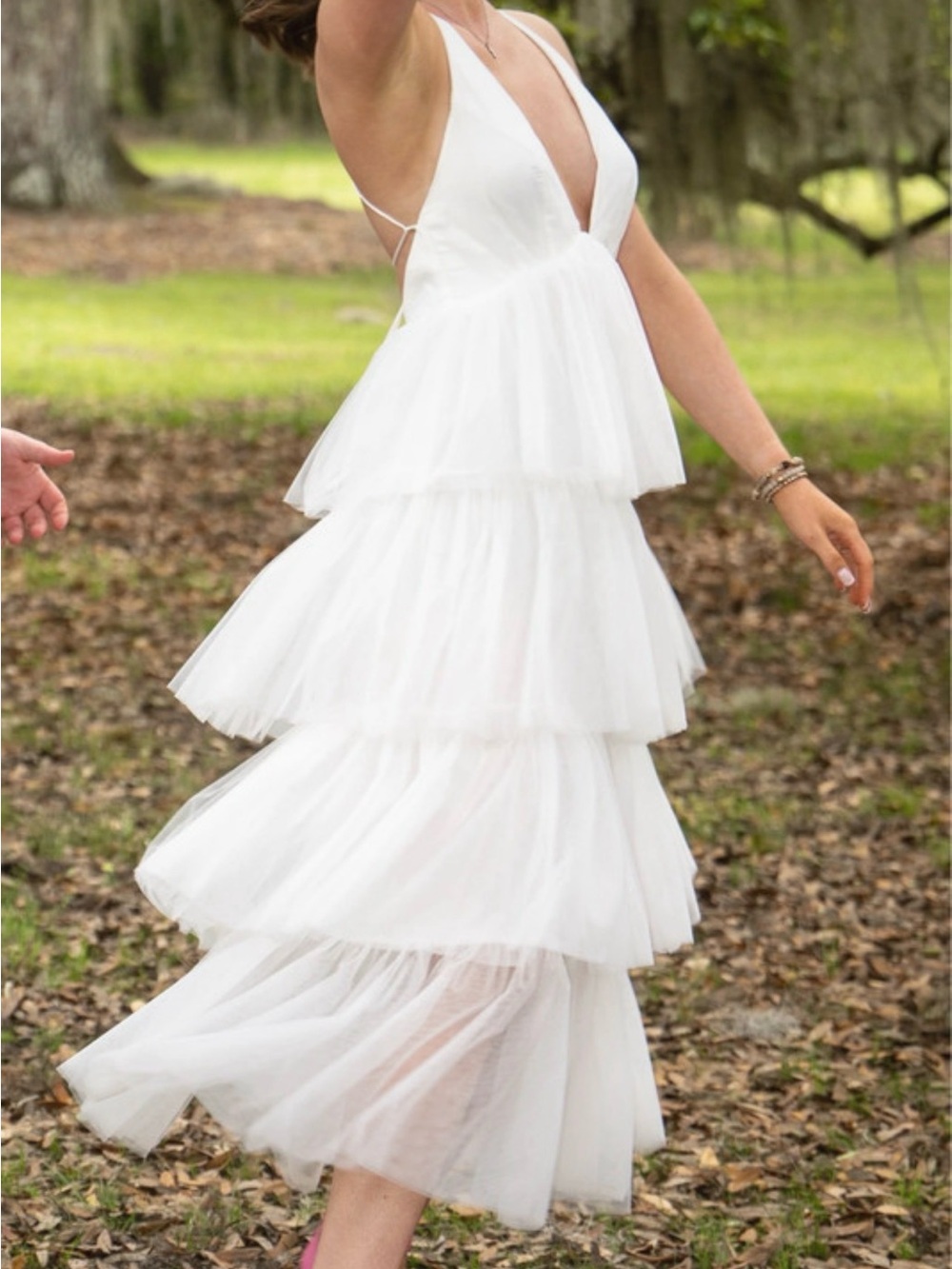 Auguste Tiered Midi dress by Selfie Leslie Excellent condition size 12/14